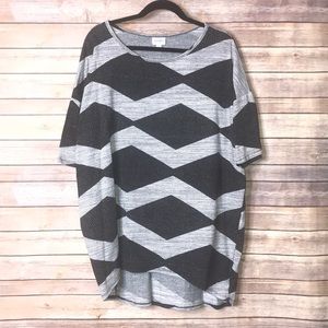 XL LULAROE BLACK AND GRAY IRMA TUNIC
